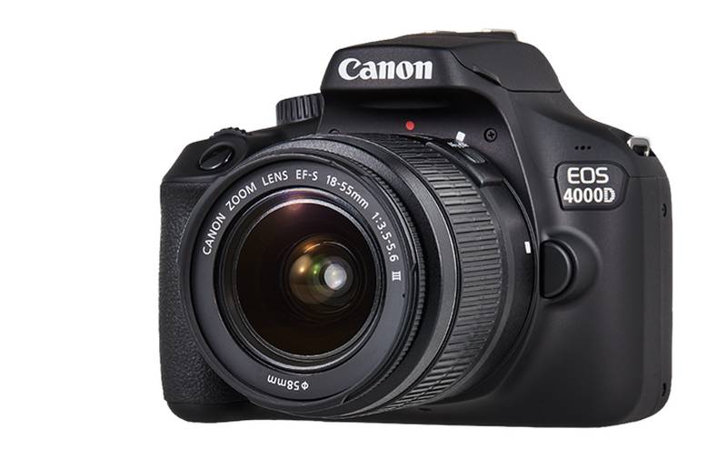 Canon EOS 4000D + Obiettivo EF-S 18-55 III – 18MP, ISO 100-6400, Video 1080p